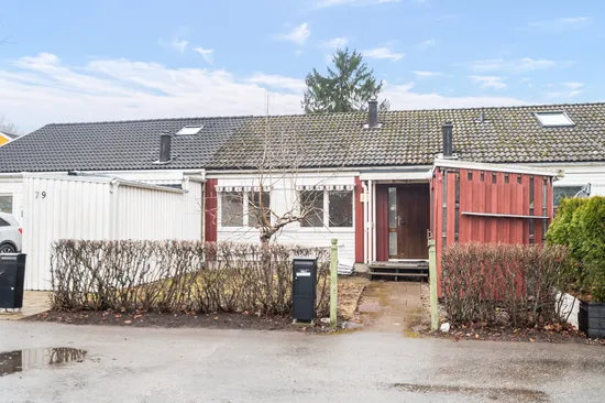 Radhus, Kamomillvägen 77, Slagsta, Botkyrka