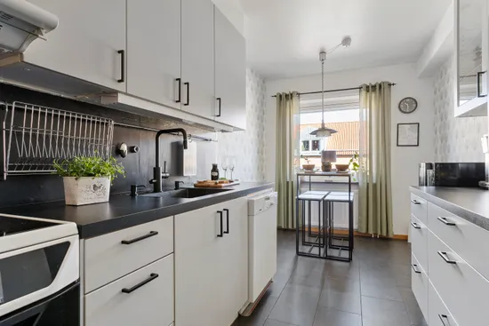 Bostadsrätt, Riddaregatan 7B, Centrum, Trollhättan