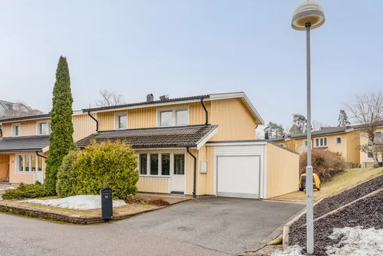 Villa, Radhus, Laura grubbs väg 40, Viggbyholm, Täby