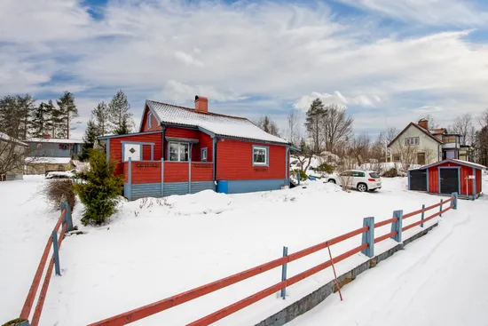 Villa, Kanalvägen 1, Ramnäs, Surahammar