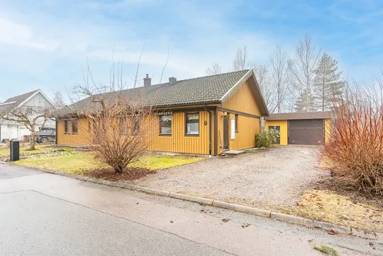 Villa, Solrosgatan 9, Norra Gryta, Västerås