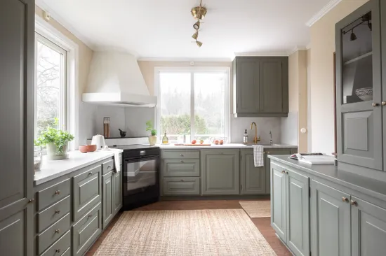 Villa, Röserna 375, Ale