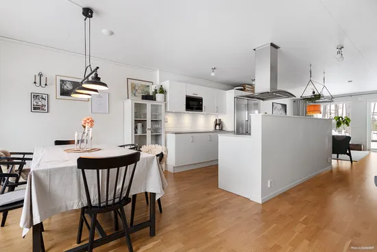 Bostadsrätt, Radhus, Petersbergsstigen 9C, Söderby Park, Salem