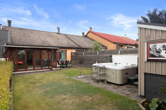 Villa, Radhus, Tyfongatan 49, Hässlegården, Karlskrona