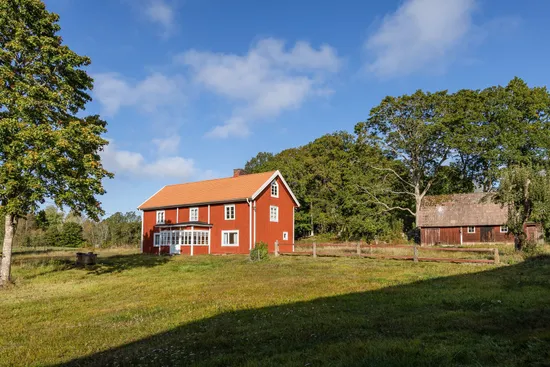 Gård/Skog, Parismåla 111, Emmaboda