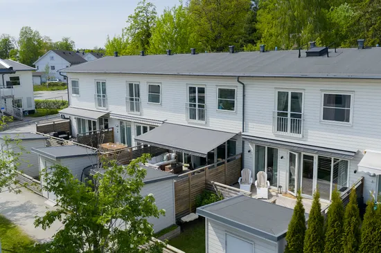 Radhus, Vistavägen 65, Vistaberg, Huddinge