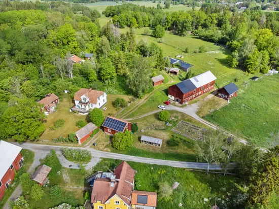 Gård/Skog, Skarbergavägen 55, Norrtälje