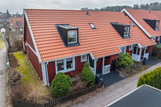 Villa, Radhus, Legendgatan 57, Backa, Göteborg