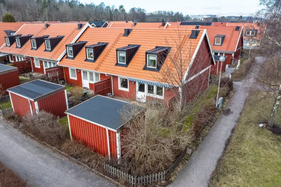 Villa, Radhus, Legendgatan 57, Backa, Göteborg