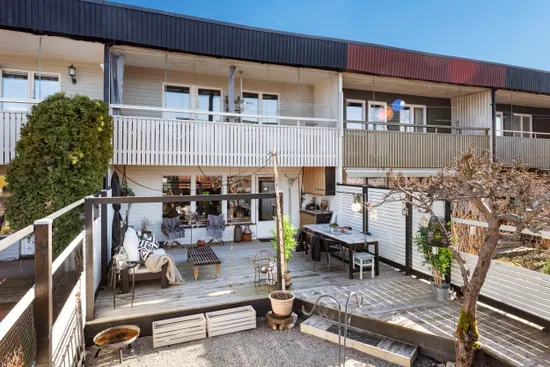 Villa, Radhus, Bylegårdsvägen 35, Täby Kyrkby, Täby