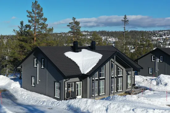 Villa, Granvägen 8B, Storhogna Utsikten, Berg