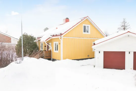 Villa, Travbanegatan 18, Sanden, Boden