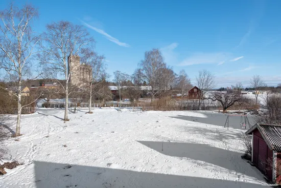 Tomt, Kyrkvägen 3, Grillby centrum, Enköping