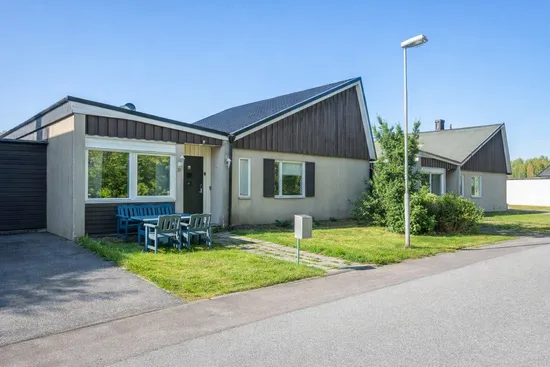 Villa, Radhus, Aspgatan 31, Fylsta, Kumla