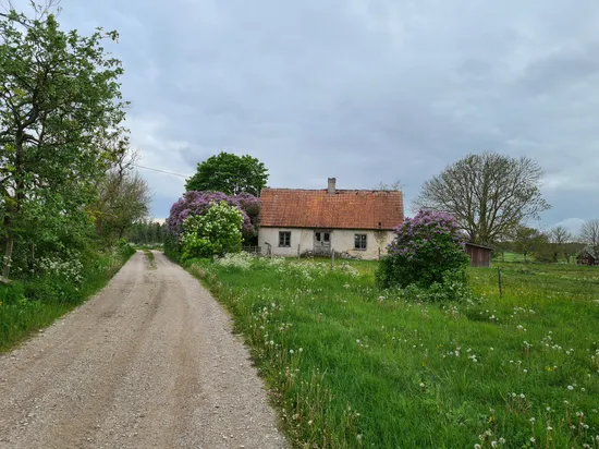 Villa, Ganthem Gardese 611, Romakloster