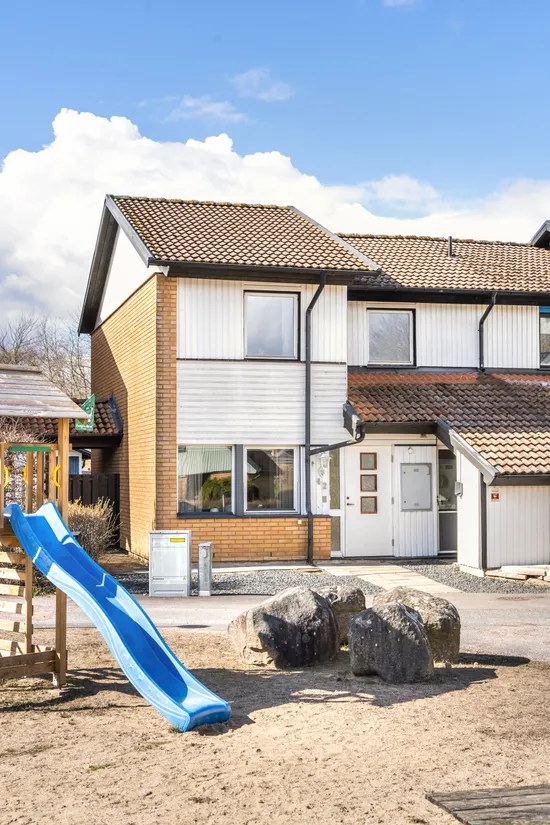 Radhus, Ulahallsvägen 42, Vä, Kristianstad