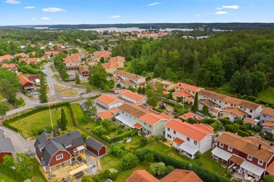 Villa, Radhus, Violavägen 67, Slottsbrinken, Strängnäs