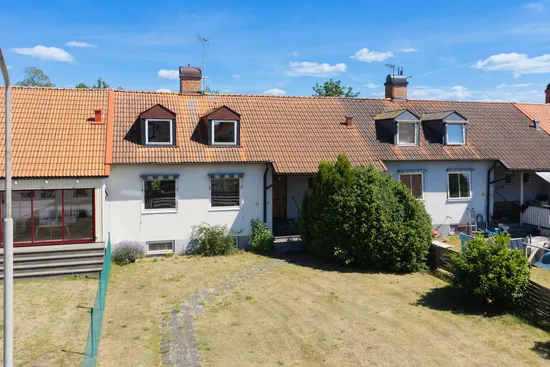 Radhus, Frälsegårdsvägen 11, Asarum, Karlshamn