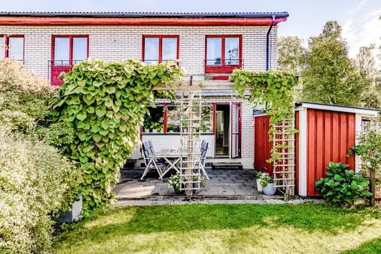 Radhus, Tetorpsvägen 16, Centrala Väsby, Upplands Väsby