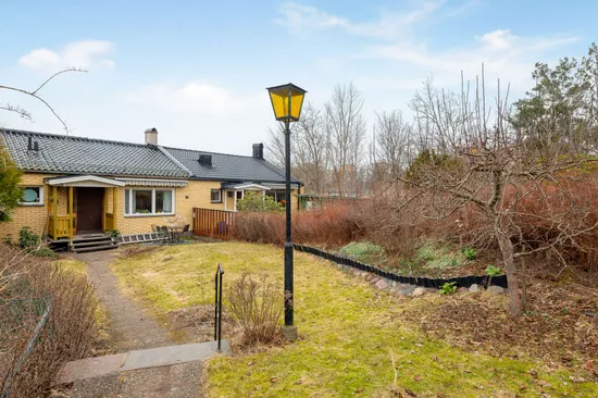 Villa, Radhus, Hagforsgatan 34, Farsta, Stockholm