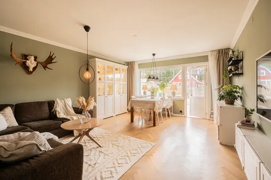 Radhus, Gräsvägen 34, Huddinge Kynäs, Huddinge