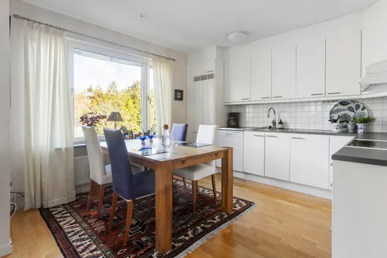 Bostadsrätt, Koltrastvägen 2D, Näsby Park, Täby