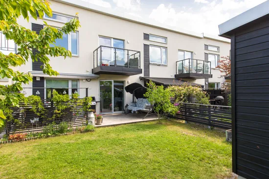 Villa, Radhus, Greta Arwidssons väg 20, Fornby, Uppsala