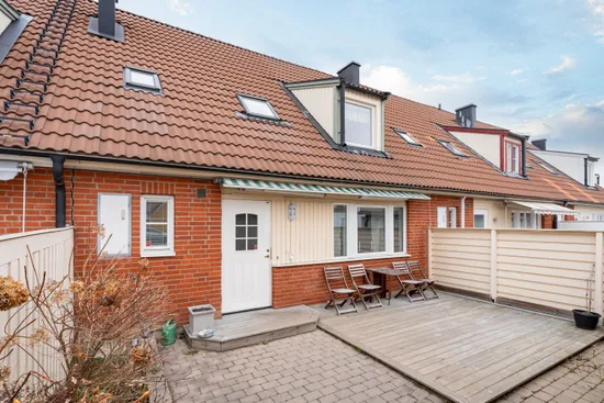 Villa, Radhus, Äppelstigen 30, Slagsta, Eskilstuna