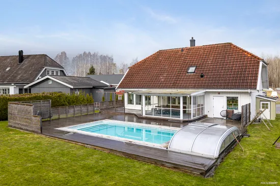 Villa, Silvervägen 4, Glanshammar, Örebro