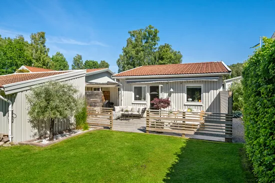 Radhus, Basunvägen 57, Fors, Kungsbacka