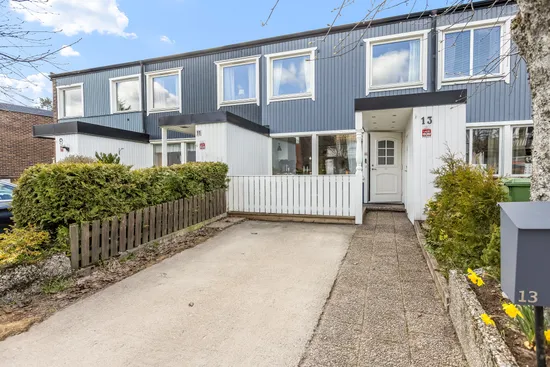 Radhus, Taggsvampsvägen 13, Sörskogen, Huddinge