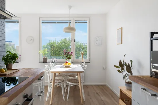Bostadsrätt, Västra Vägen 3a - Vån 6/6, Solna centrum, Solna