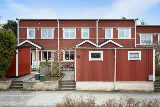 Villa, Radhus, Villagatan 44, Kullsta, Nynäshamn