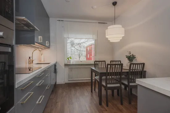 Bostadsrätt, Västra Dalgatan 42B, Centralt, Örnsköldsvik