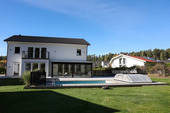 Villa, Mjölkörtsvägen 12, Tosterön, Strängnäs