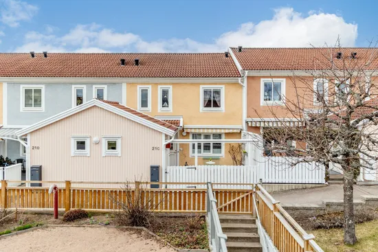 Radhus, Dammgatan 21C, Centralt, Oskarshamn