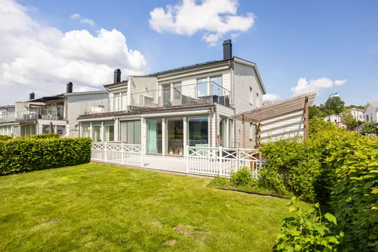 Bostadsrätt, Radhus, Strandängsvägen 18b, Täljöviken, Österåker