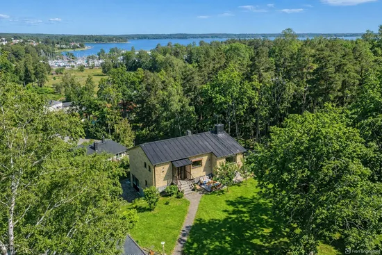 Villa, Pilfinksvägen 24, Näsbypark, Täby