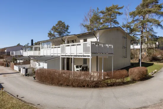 Radhus, Näsuddsvägen 39D, Danvik, Oxelösund
