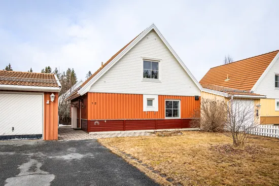 Villa, Blåvedsvägen 12, Torvalla, Östersund