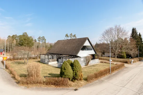 Villa, Solskensvägen 1, Hovmantorp, Lessebo