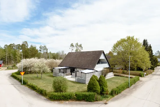 Villa, Solskensvägen 1, Hovmantorp, Lessebo
