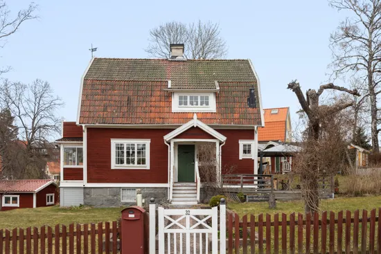 Villa, Skogsbacken 32, Spånga - Solhem, Stockholm
