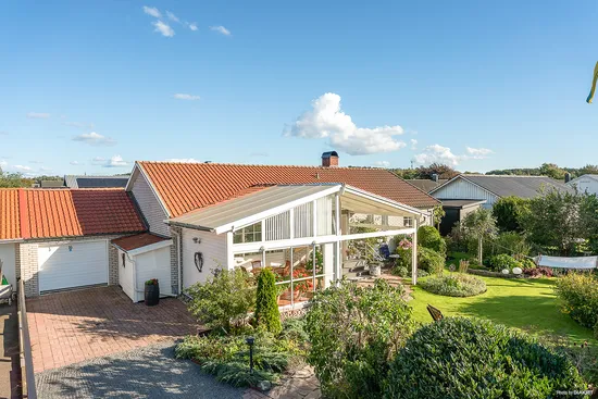 Villa, Radhus, Blåsippestigen 16, Karlberg, Varberg