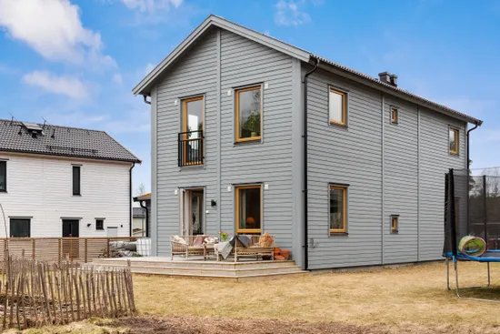 Villa, Lövsångarvägen 41, Margretelund, Österåker