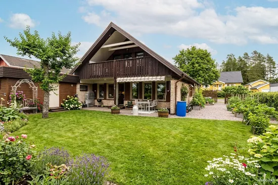 Villa, Kantarellgatan 9, Bergvreten, Enköping