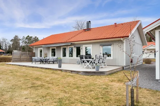 Villa, Uls-Väsby 77, Länna, Uppsala