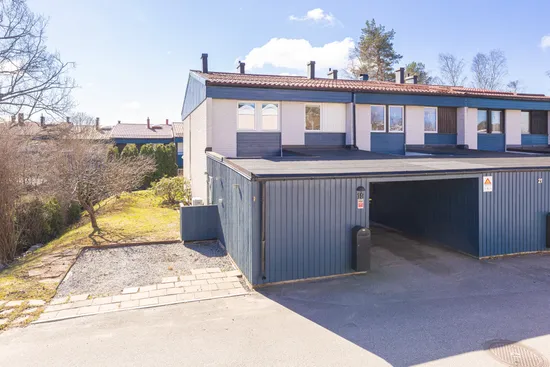 Radhus, Envägen 19, Centrala Väsby, Upplands Väsby