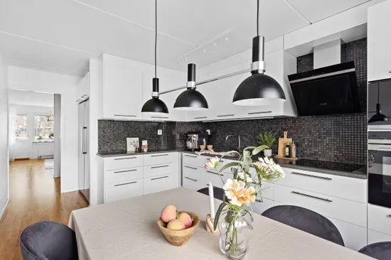 Bostadsrätt, Axvägen 15, 1tr, Viksjö, Järfälla