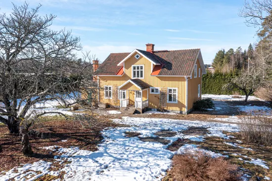 Gård/Skog, Fläckebo Holmbo 112, Sala